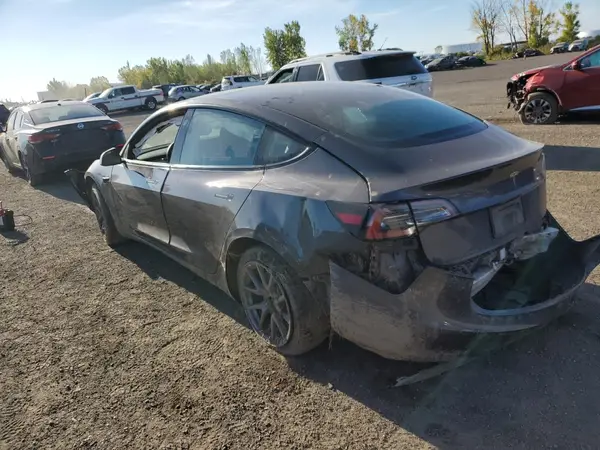 LRW3E1FA9PC920932 2023 TESLA MODEL 3 - Image 2