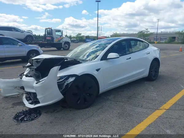 LRW3E7EB3RC200476 2024 TESLA MODEL 3 - Image 2