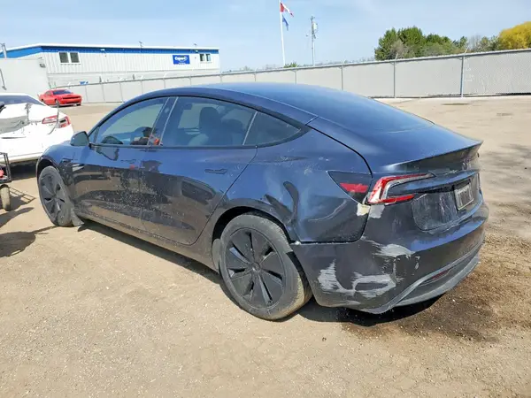 LRW3E7EB8RC135558 2024 TESLA MODEL 3 - Image 2