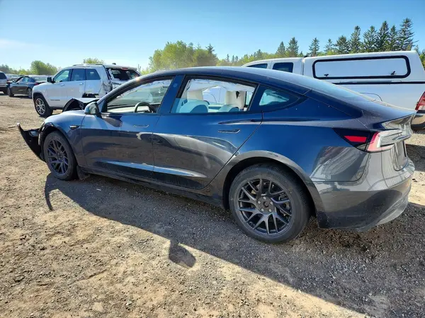 LRW3E7EBXRC262571 2024 TESLA MODEL 3 - Image 2