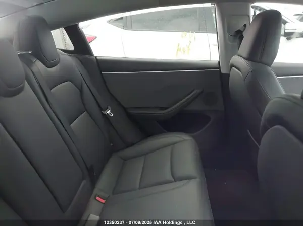 LRW3E7FA0RC099435 2024 TESLA MODEL 3 - Image 8
