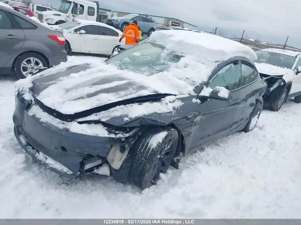 LRW3E7FA4RC089927 2024 TESLA MODEL 3 - Image 2