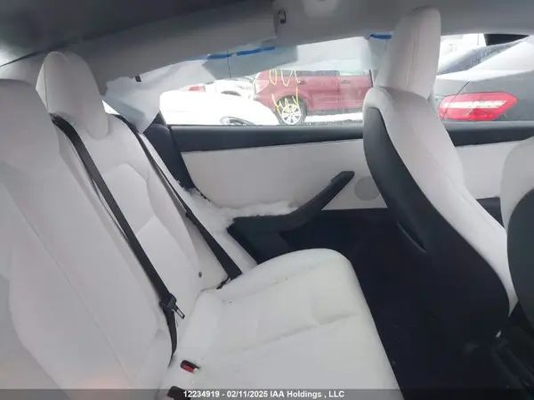 LRW3E7FA4RC089927 2024 TESLA MODEL 3 - Image 8