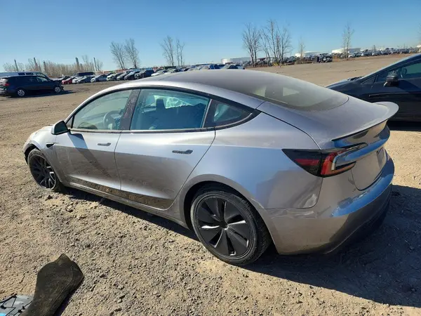 LRW3E7FA4RC277234 2024 TESLA MODEL 3 - Image 2