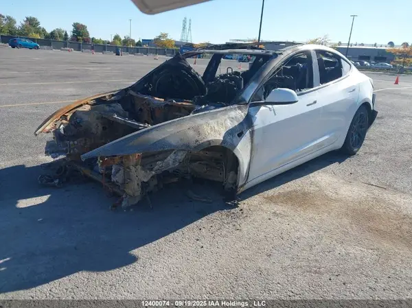 LRW3E7FA6RC057934 2024 TESLA MODEL 3 - Image 2