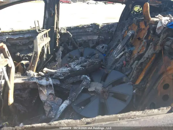 LRW3E7FA6RC057934 2024 TESLA MODEL 3 - Image 8