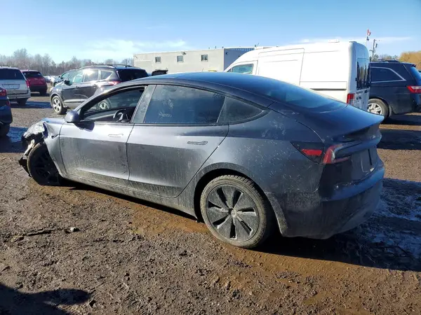 LRW3E7FA6RC093865 2024 TESLA MODEL 3 - Image 2