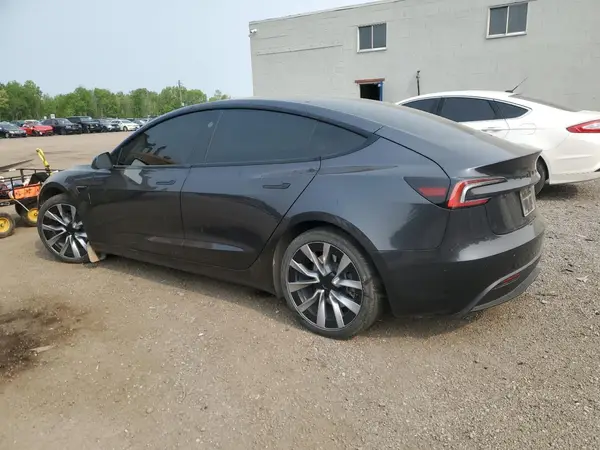 LRW3E7FA7RC057960 2024 TESLA MODEL 3 - Image 2