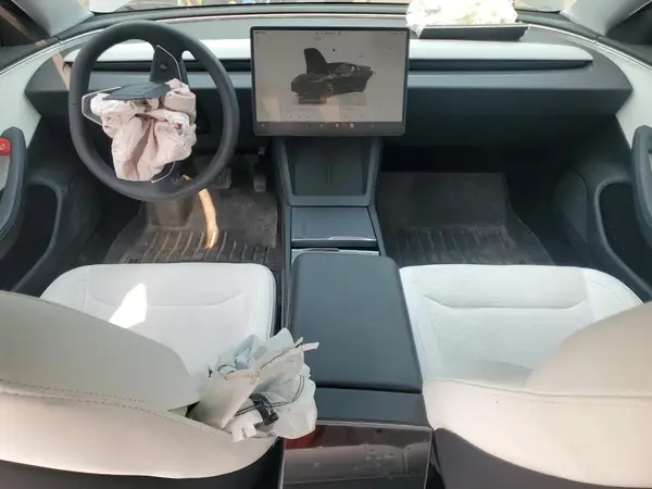 LRW3E7FA7RC057960 2024 TESLA MODEL 3 - Image 8