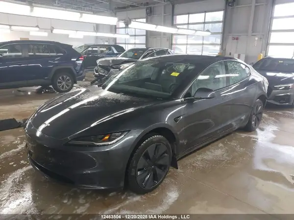 LRW3E7FA8RC201175 2024 TESLA MODEL 3 - Image 2