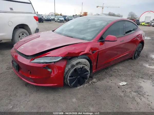 LRW3E7FA9RC102932 2024 TESLA MODEL 3 - Image 2