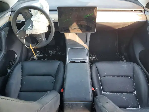 LRWYGDEE0PC027277 2023 TESLA MODEL Y - Image 8