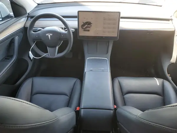LRWYGDEE0PC081002 2023 TESLA MODEL Y - Image 8