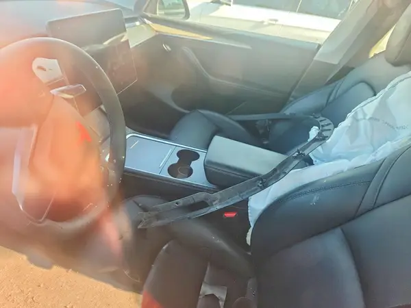 LRWYGDEE0PC105007 2023 TESLA MODEL Y - Image 8