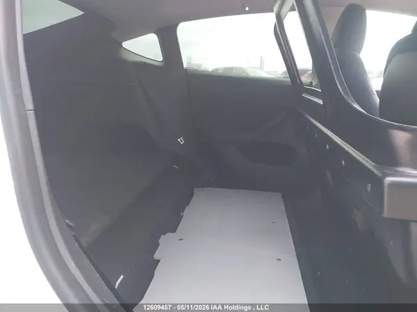 LRWYGDEE1PC081736 2023 TESLA MODEL Y - Image 8