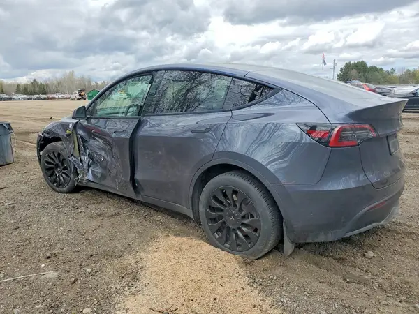 LRWYGDEE1PC162543 2023 TESLA MODEL Y - Image 2
