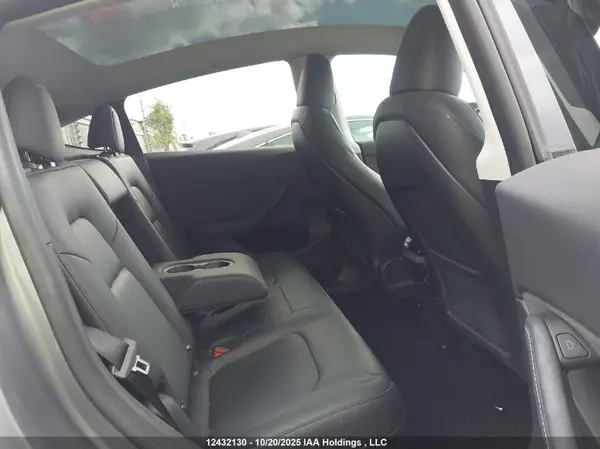 LRWYGDEE1RC630645 2024 TESLA MODEL Y - Image 8