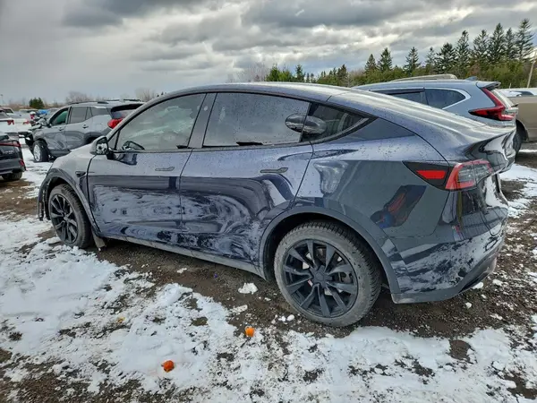 LRWYGDEE1RC670496 2024 TESLA MODEL Y - Image 2