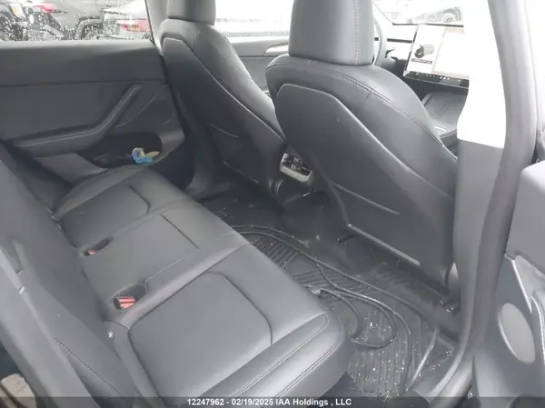 LRWYGDEE2PC029385 2023 TESLA MODEL Y - Image 8