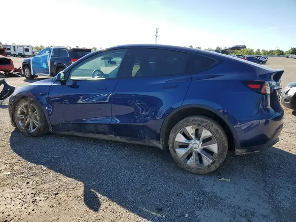 LRWYGDEE2PC136887 2023 TESLA MODEL Y - Image 2