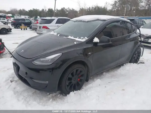 LRWYGDEE2PC162597 2023 TESLA MODEL Y - Image 2