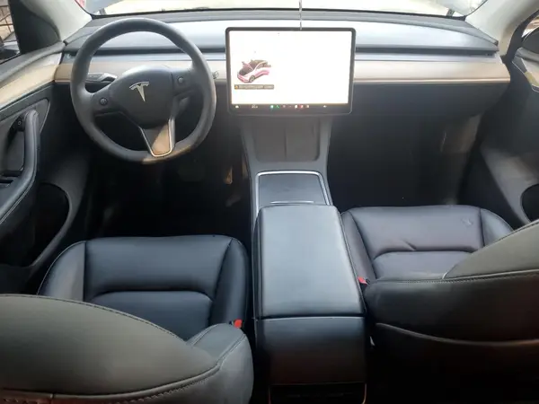LRWYGDEE3PC105227 2023 TESLA MODEL Y - Image 8