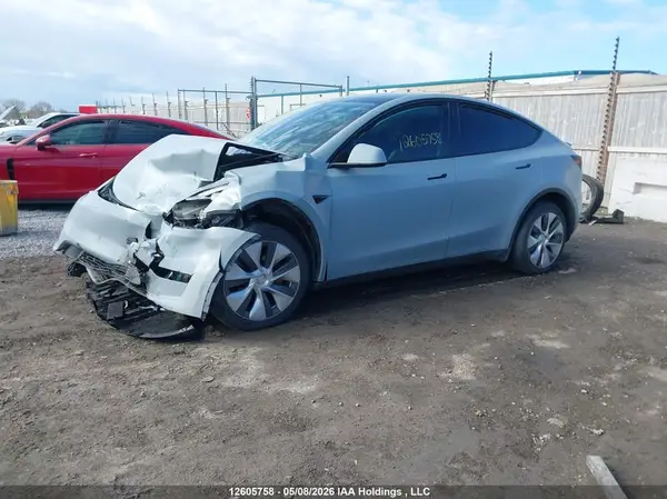 LRWYGDEE3PC162138 2023 TESLA MODEL Y - Image 2