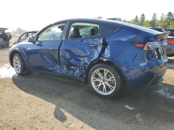 LRWYGDEE3RC670628 2024 TESLA MODEL Y - Image 2