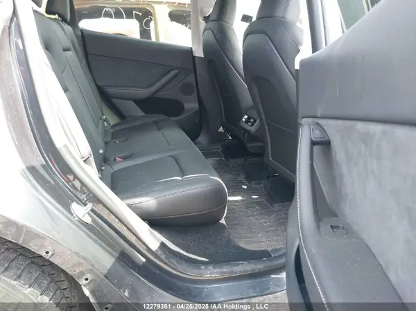LRWYGDEE3RC670760 2024 TESLA MODEL Y - Image 8