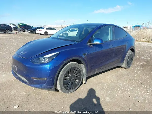 LRWYGDEE4PC029257 2023 TESLA MODEL Y - Image 2