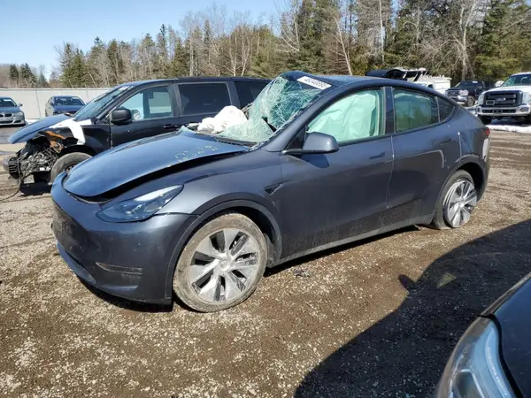 LRWYGDEE4PC137054 2023 TESLA MODEL Y - Image 1