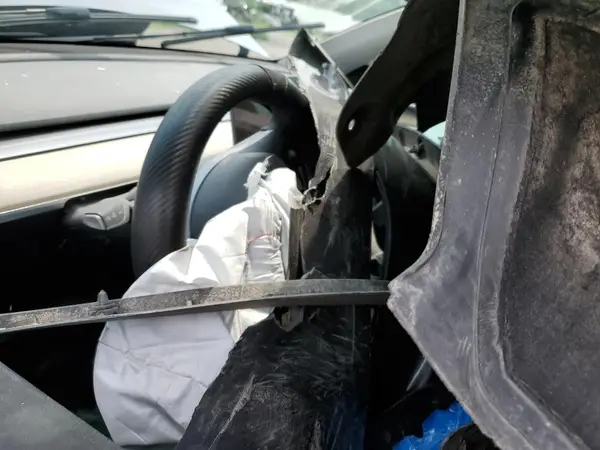 LRWYGDEE4PC162715 2023 TESLA MODEL Y - Image 8