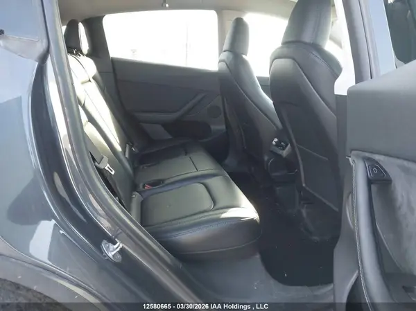 LRWYGDEE5PC067175 2023 TESLA MODEL Y - Image 8