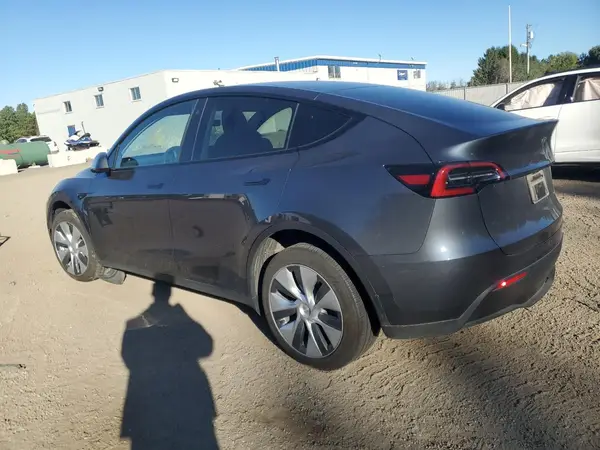 LRWYGDEE5PC162559 2023 TESLA MODEL Y - Image 2