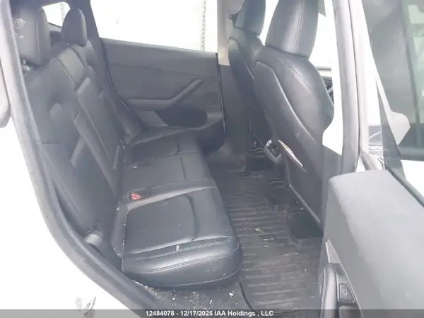LRWYGDEE6PC005946 2023 TESLA MODEL Y - Image 8