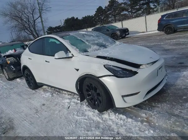 LRWYGDEE8PC005723 2023 TESLA MODEL Y - Image 1