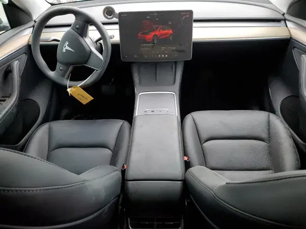 LRWYGDEE8PC066862 2023 TESLA MODEL Y - Image 8
