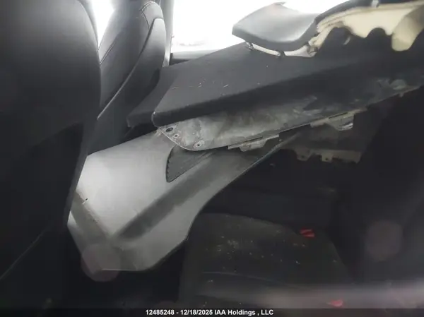 LRWYGDEE8PC136800 2023 TESLA MODEL Y - Image 8