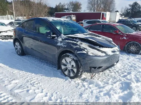 LRWYGDEE8PC264390 2023 TESLA MODEL Y - Image 1
