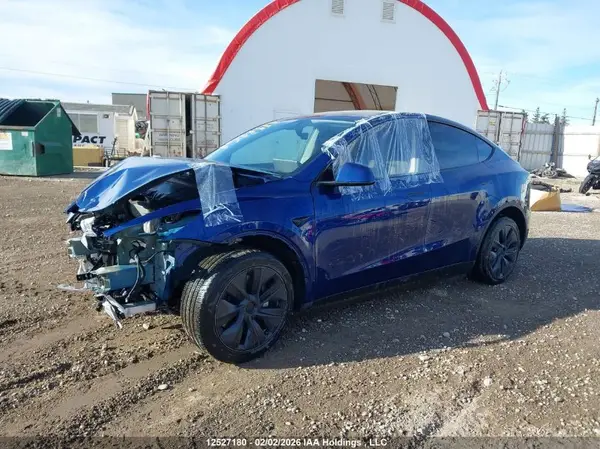 LRWYGDEE8RC662251 2024 TESLA MODEL Y - Image 2
