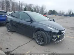 LRWYGDEE8RC670074 2024 TESLA MODEL Y