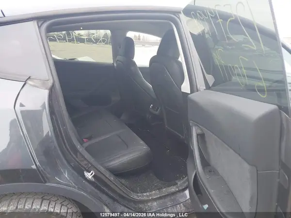 LRWYGDEE8RC670074 2024 TESLA MODEL Y - Image 8