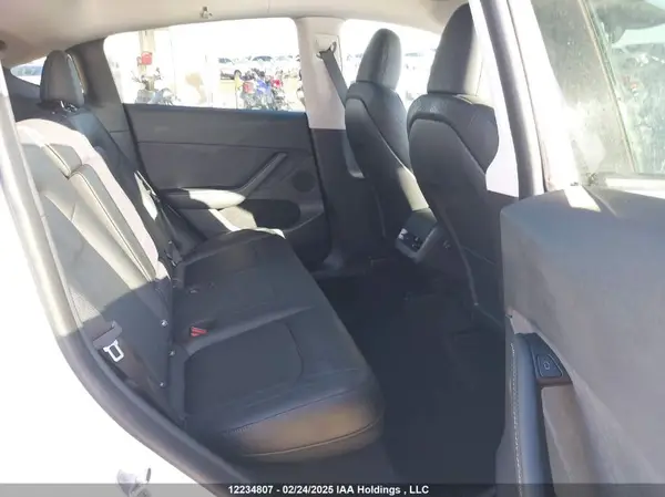 LRWYGDEE8RC670236 2024 TESLA MODEL Y - Image 8