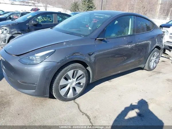 LRWYGDEE9PC110089 2023 TESLA MODEL Y - Image 2