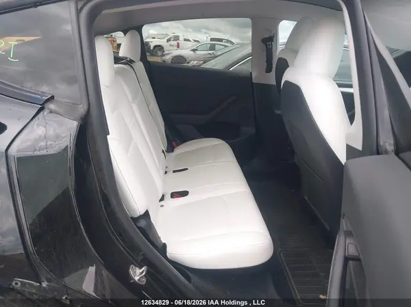 LRWYGDEE9PC162936 2023 TESLA MODEL Y - Image 8