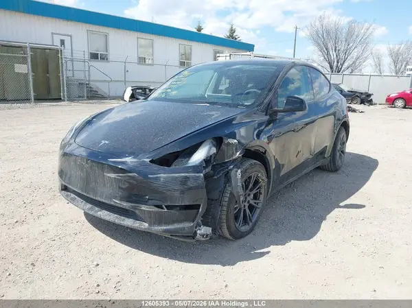 LRWYGDEE9RC661593 2024 TESLA MODEL Y - Image 2