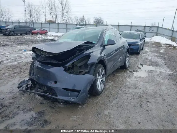 LRWYGDEEXPC029148 2023 TESLA MODEL Y - Image 2