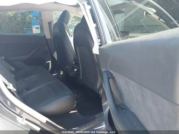 LRWYGDFD0PC226982 2023 TESLA MODEL Y - Image 8