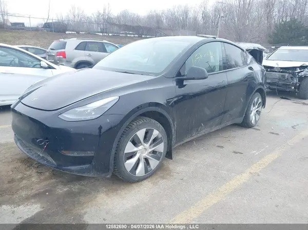 LRWYGDFD1PC221094 2023 TESLA MODEL Y - Image 2