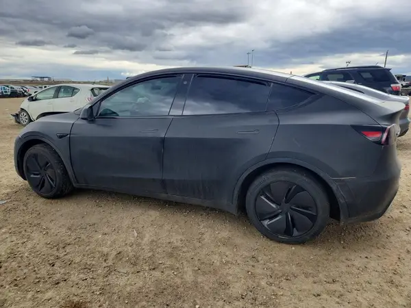 LRWYGDFD3PC057864 2023 TESLA MODEL Y - Image 2
